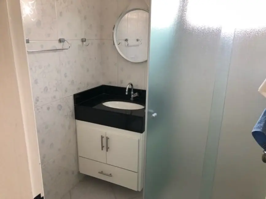 Foto 4 de Apartamento com 2 quartos à venda em Vila Edmundo, Taubate - SP