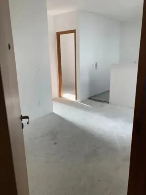 Foto 2 de Apartamento com 2 quartos à venda, 42m2 em Jardim das Bandeiras, Taubate - SP