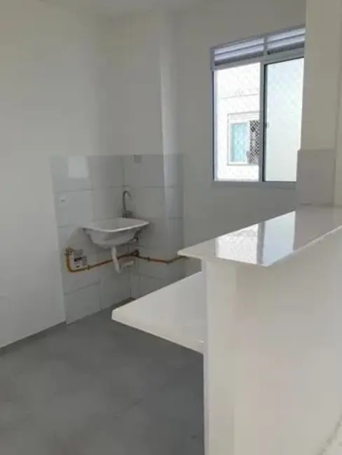 Foto 4 de Apartamento com 2 quartos à venda, 42m2 em Jardim das Bandeiras, Taubate - SP