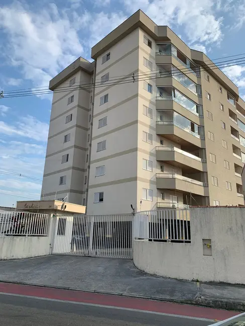 Foto 1 de Apartamento com 3 quartos à venda em Pindamonhangaba - SP