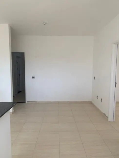 Foto 2 de Apartamento com 2 quartos à venda, 52m2 em Tremembe - SP