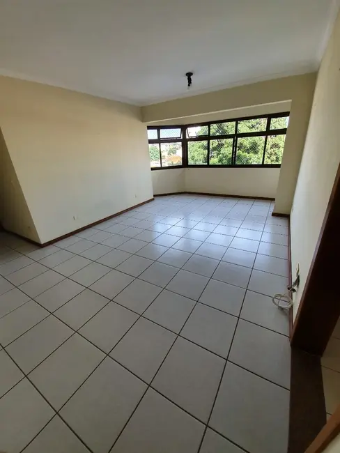 Foto 1 de Apartamento com 2 quartos à venda, 76m2 em Centro, Taubate - SP