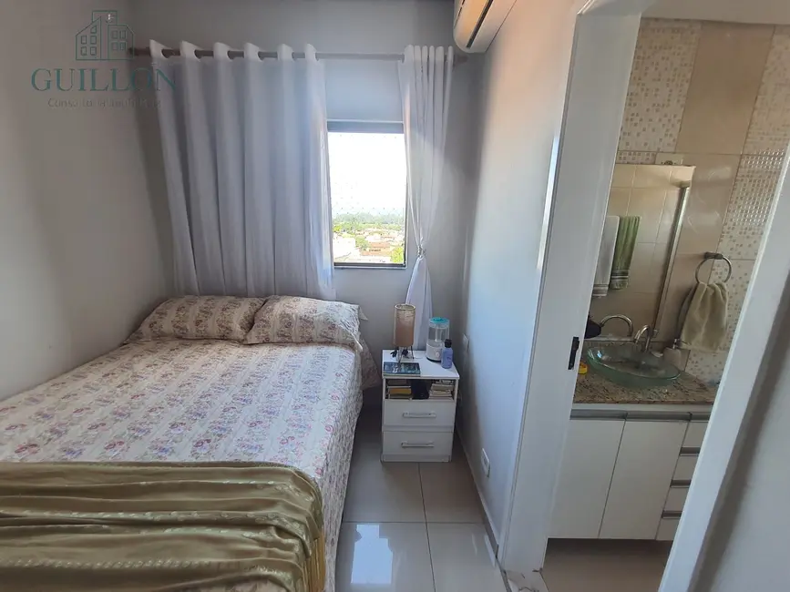Foto 6 de Apartamento com 3 quartos à venda, 120m2 em Parque São Domingos, Pindamonhangaba - SP