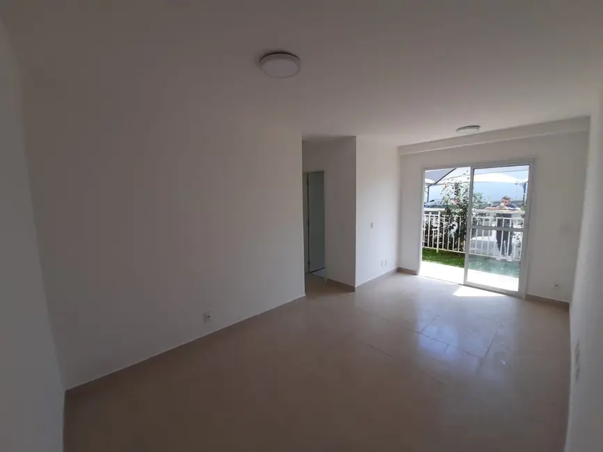 Foto 2 de Apartamento com 2 quartos à venda, 52m2 em Pindamonhangaba - SP