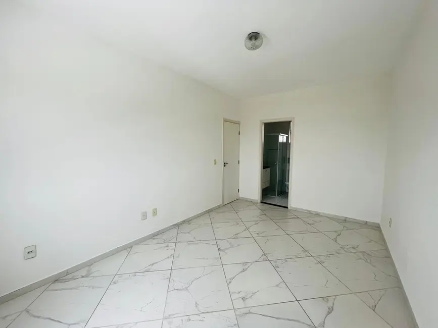 Foto 2 de Apartamento com 2 quartos à venda, 70m2 em Tremembe - SP