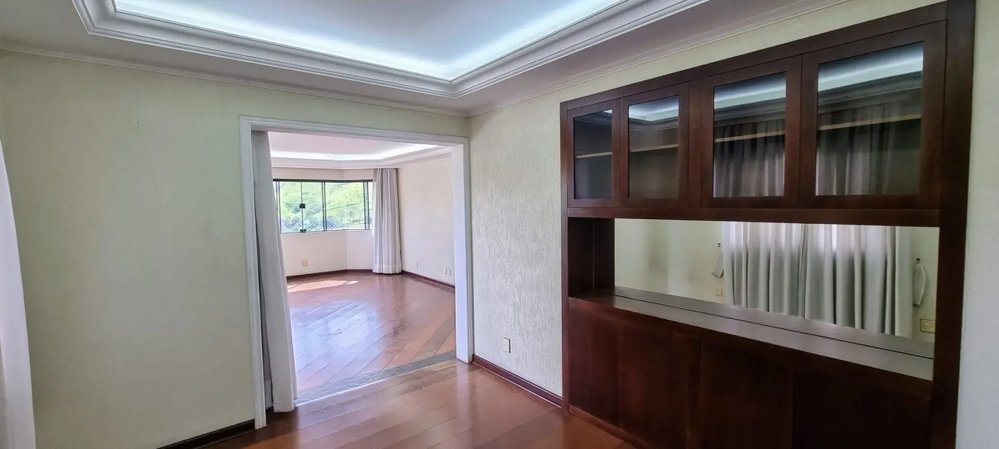 Foto 7 de Apartamento com 4 quartos à venda, 225m2 em Centro, Guaratingueta - SP