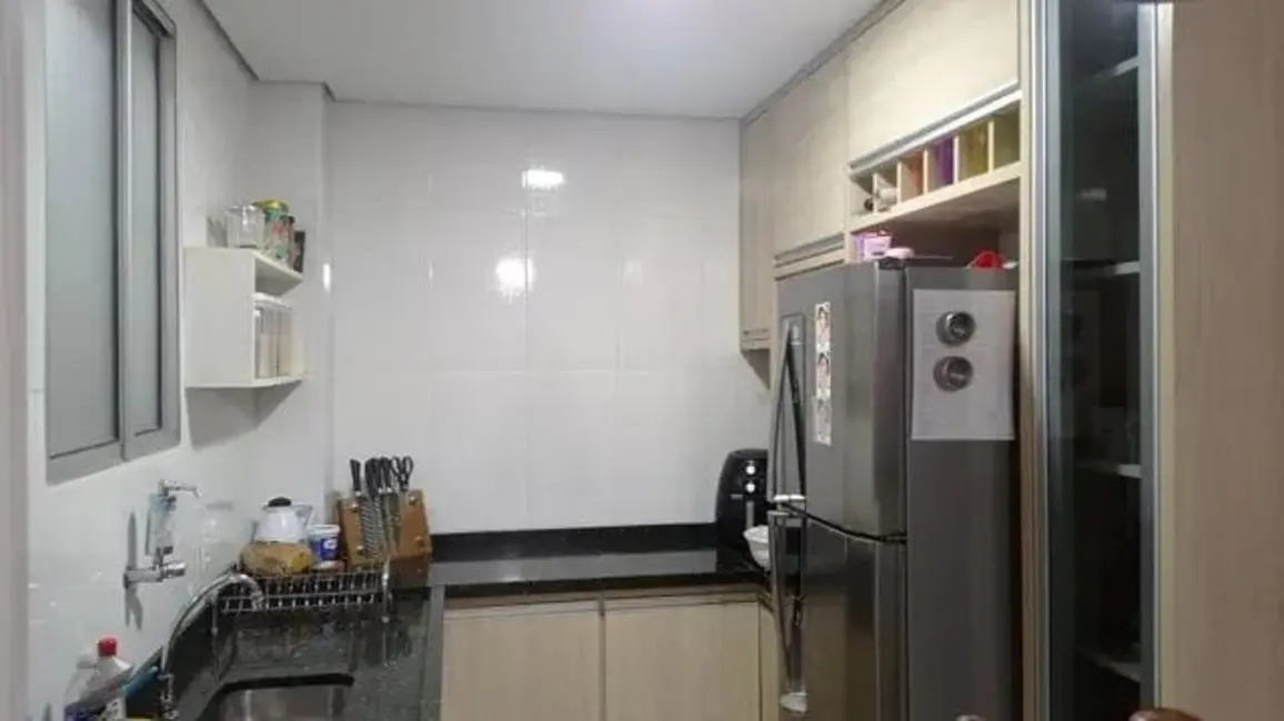 Foto 3 de Apartamento com 2 quartos à venda, 55m2 em Residencial Sítio Santo Antônio, Taubate - SP