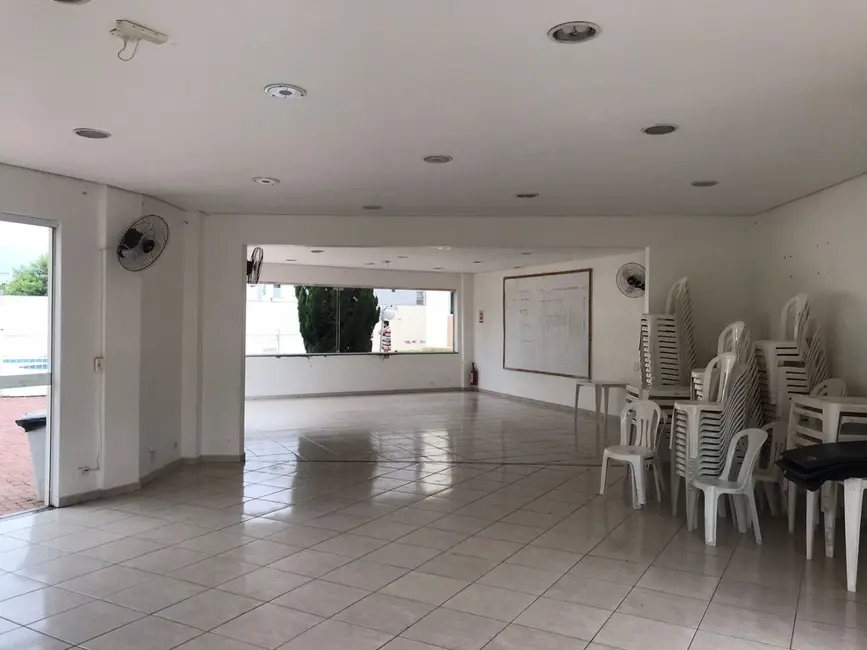 Foto 6 de Apartamento com 3 quartos à venda, 70m2 em Jardim Jaraguá, Taubate - SP