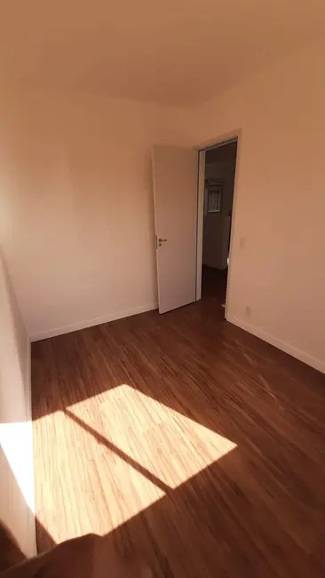 Foto 2 de Apartamento com 2 quartos à venda, 45m2 em Conjunto Residencial Araretama, Pindamonhangaba - SP