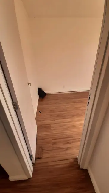 Foto 4 de Apartamento com 2 quartos à venda, 45m2 em Conjunto Residencial Araretama, Pindamonhangaba - SP