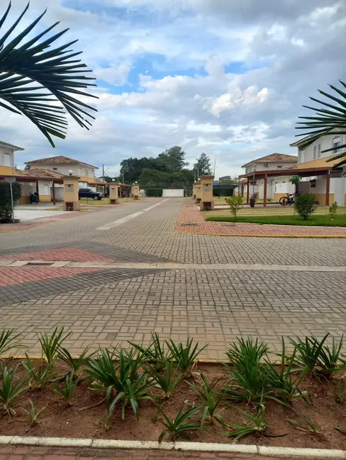 Foto 2 de Apartamento com 2 quartos à venda, 65m2 em Pindamonhangaba - SP