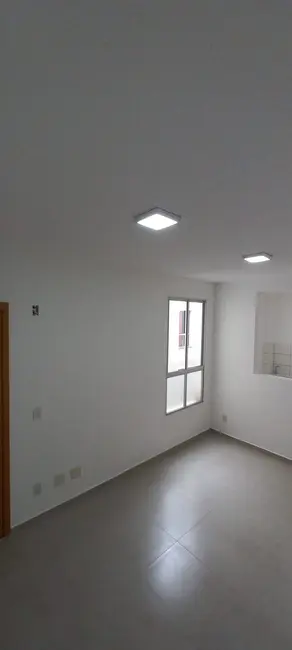 Foto 3 de Apartamento com 2 quartos à venda, 44m2 em Jardim Gurilândia, Taubate - SP