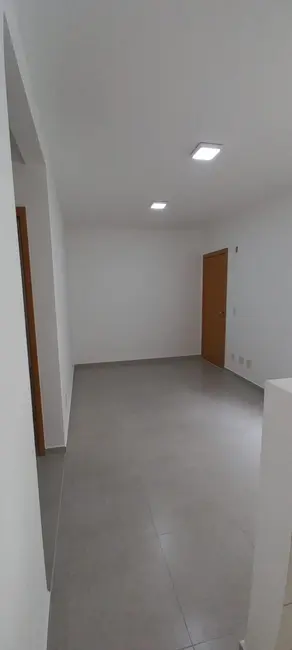 Foto 4 de Apartamento com 2 quartos à venda, 44m2 em Jardim Gurilândia, Taubate - SP