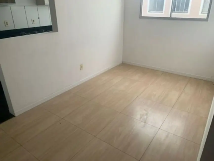 Foto 2 de Apartamento com 2 quartos à venda, 45m2 em Bela Vista, Pindamonhangaba - SP