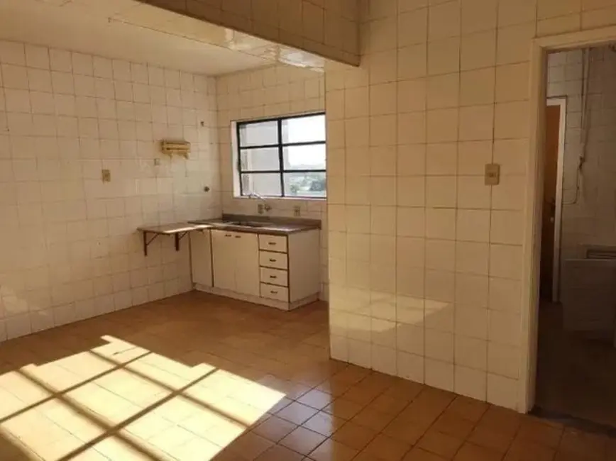 Foto 1 de Apartamento com 4 quartos à venda, 115m2 em Centro, Guaratingueta - SP