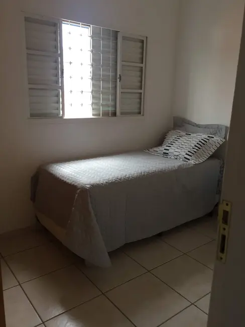 Foto 8 de Apartamento com 3 quartos para alugar, 124m2 em Pindamonhangaba - SP