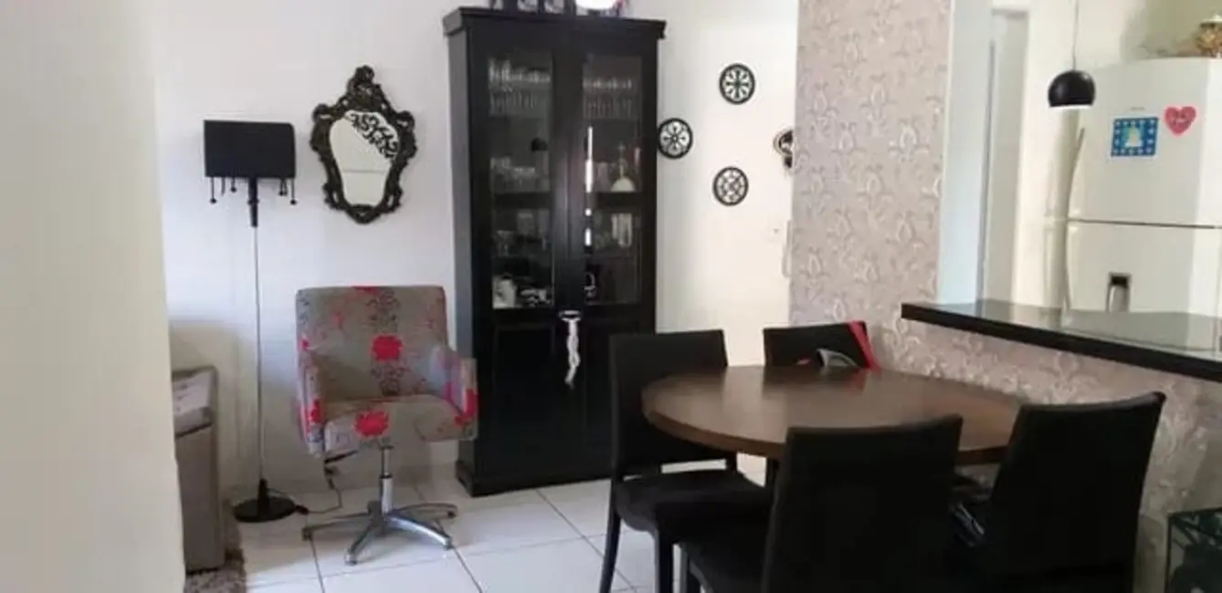 Foto 4 de Apartamento com 3 quartos à venda, 74m2 em Vila São José, Taubate - SP
