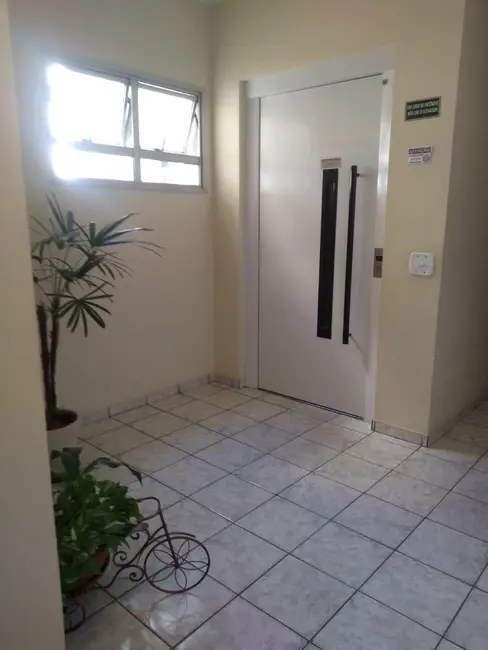 Foto 2 de Apartamento com 2 quartos à venda em Vila Santa Fé, Taubate - SP