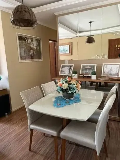 Foto 3 de Apartamento com 2 quartos à venda, 58m2 em Jardim Gurilândia, Taubate - SP