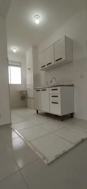 Foto 2 de Apartamento com 2 quartos à venda, 45m2 em Jardim Jaraguá, Taubate - SP