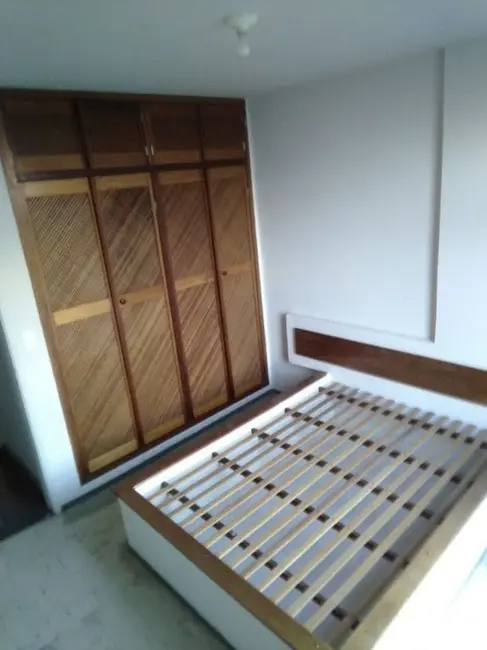 Foto 4 de Apartamento com 2 quartos à venda, 50m2 em Centro, Pindamonhangaba - SP