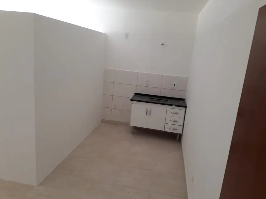 Foto 5 de Kitnet com 1 quarto para alugar, 35m2 em Centro, Pindamonhangaba - SP