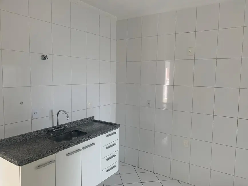 Foto 4 de Apartamento com 3 quartos para alugar, 110m2 em Centro, Taubate - SP