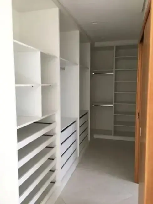 Foto 7 de Apartamento com 4 quartos para alugar, 235m2 em Jardim das Nações, Taubate - SP