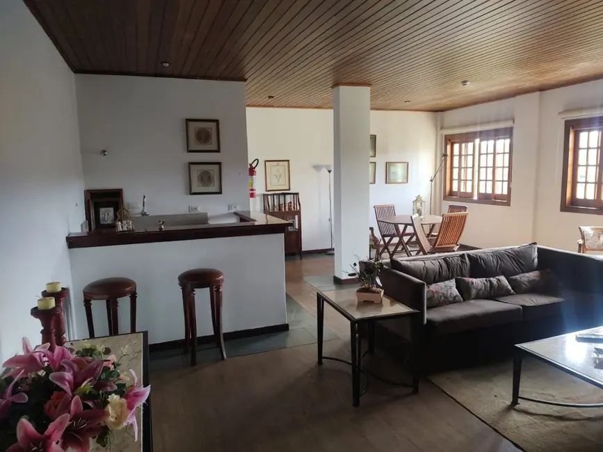 Apartamento com 1 quarto à venda, 56m2 em Campos Do Jordao - SP - imagem 4 Foto 4 de Apartamento com 1 quarto à venda, 56m2 em Campos Do Jordao - SP