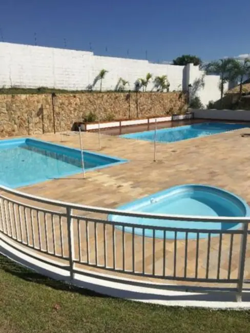 Foto 1 de Apartamento com 2 quartos à venda, 56m2 em Pindamonhangaba - SP