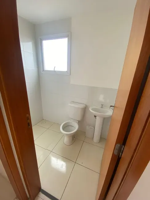 Foto 3 de Apartamento com 2 quartos à venda, 50m2 em Jardim Eloyna, Pindamonhangaba - SP