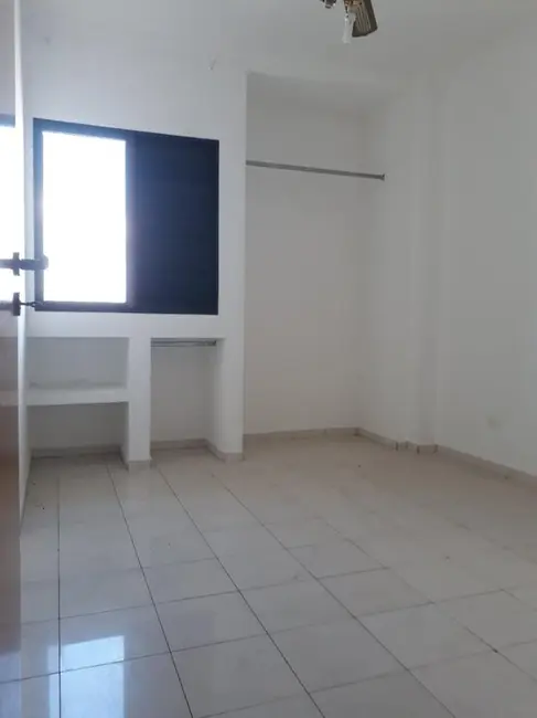 Cobertura com 3 quartos à venda e para alugar, 150m2 em Centro, Pindamonhangaba - SP - imagem 3 Foto 3 de Cobertura com 3 quartos à venda e para alugar, 150m2 em Centro, Pindamonhangaba - SP