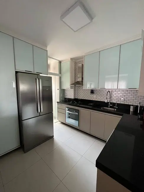 Foto 2 de Apartamento com 3 quartos à venda, 110m2 em Centro, Taubate - SP