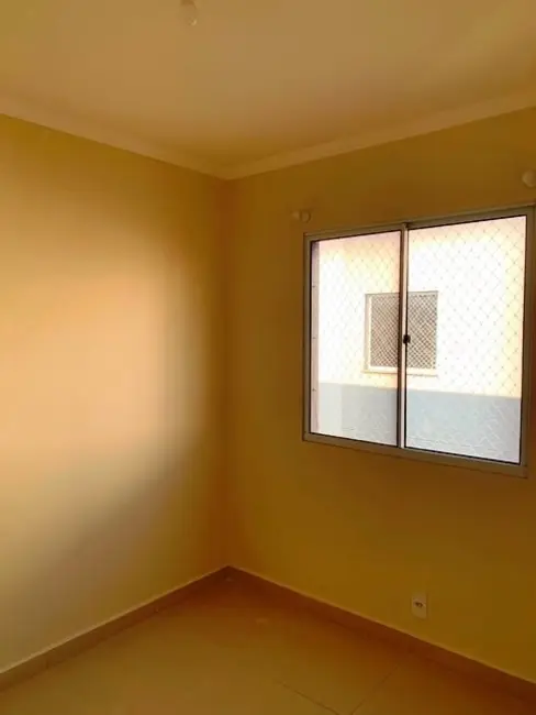 Foto 4 de Apartamento com 2 quartos à venda, 44m2 em Pindamonhangaba - SP