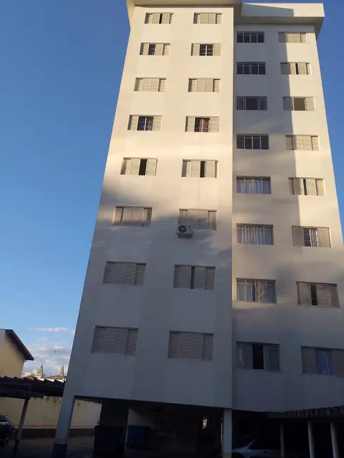 Foto 2 de Apartamento com 2 quartos à venda, 66m2 em Centro, Taubate - SP