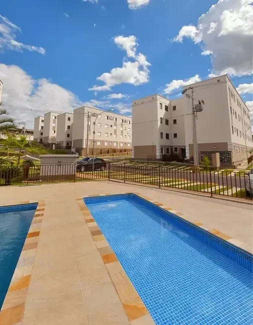 Foto 3 de Apartamento com 2 quartos à venda, 44m2 em Jardim Gurilândia, Taubate - SP