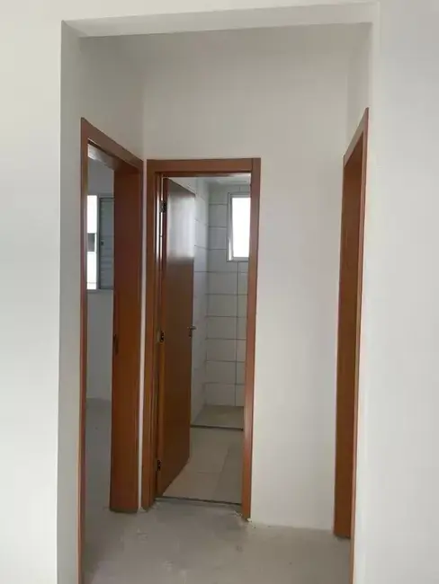 Foto 6 de Apartamento com 2 quartos à venda, 44m2 em Jardim Gurilândia, Taubate - SP