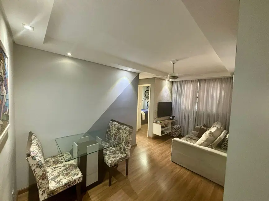 Foto 1 de Apartamento com 2 quartos à venda, 45m2 em Crispim, Pindamonhangaba - SP