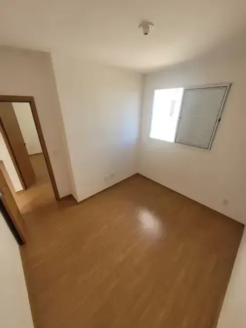 Foto 4 de Apartamento com 2 quartos à venda, 44m2 em Granjas Santa Terezinha, Taubate - SP