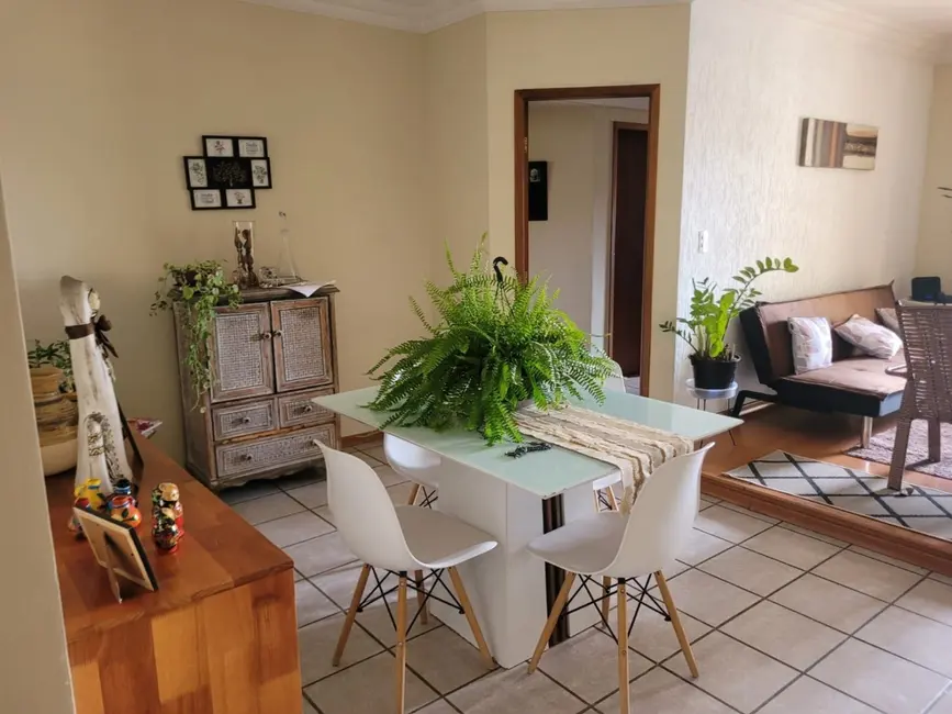 Foto 2 de Apartamento com 3 quartos à venda, 105m2 em Centro, Taubate - SP