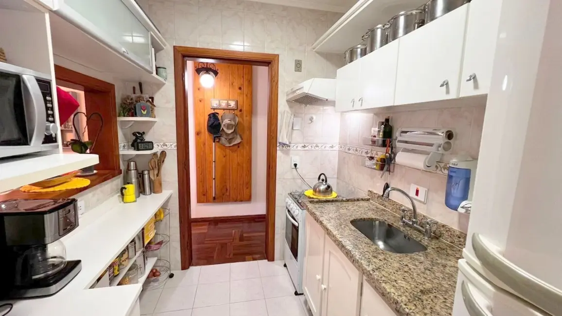 Foto 6 de Apartamento com 3 quartos à venda, 89m2 em Campos Do Jordao - SP