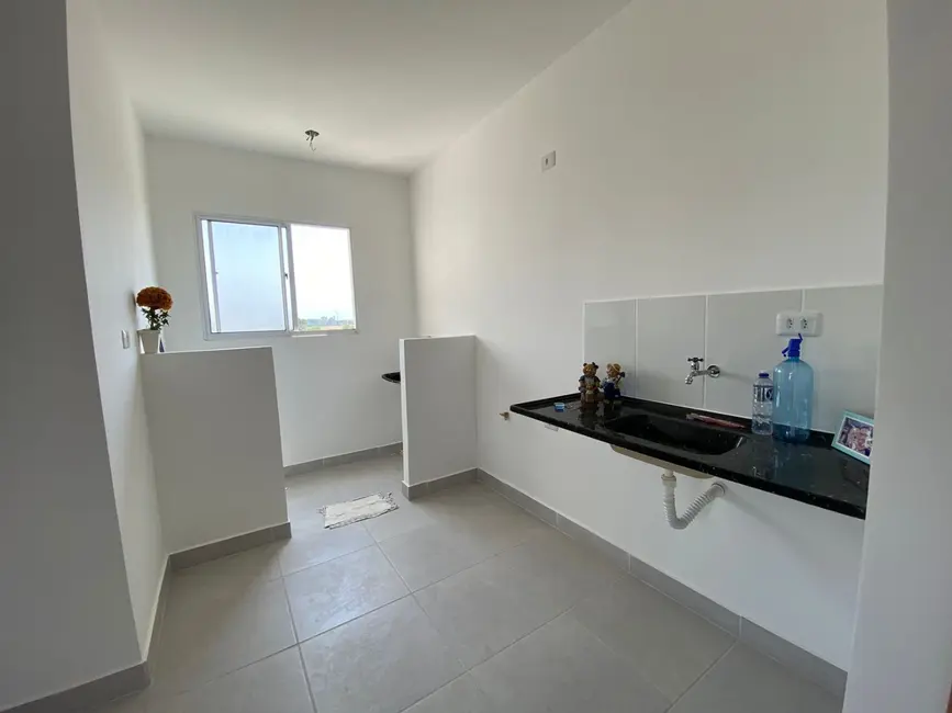 Foto 2 de Apartamento com 2 quartos à venda, 50m2 em Feital, Pindamonhangaba - SP