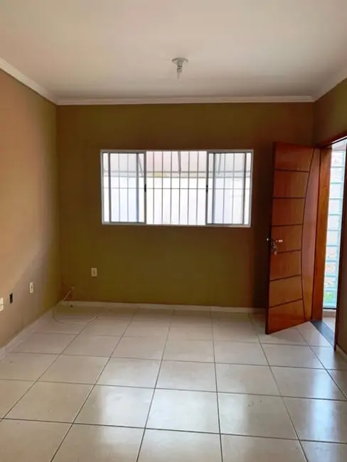 Foto 2 de Apartamento com 3 quartos à venda e para alugar, 83m2 em Pindamonhangaba - SP