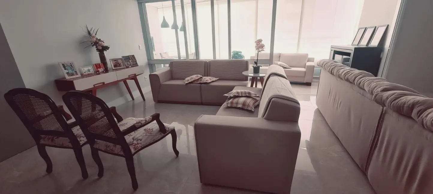 Foto 1 de Apartamento com 3 quartos à venda, 155m2 em Vila Edmundo, Taubate - SP