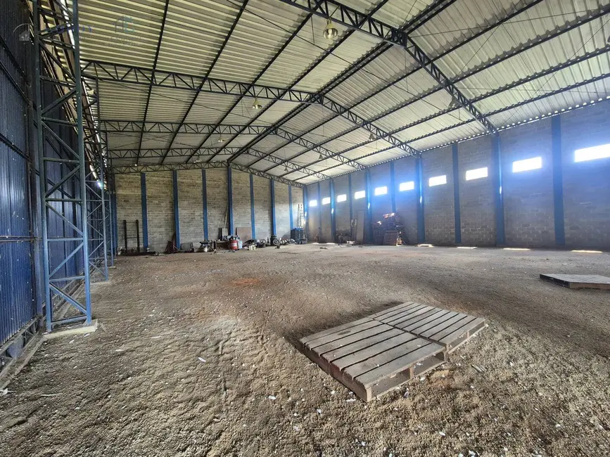 Foto 3 de Armazém / Galpão à venda e para alugar, 1200m2 em Roseira - SP