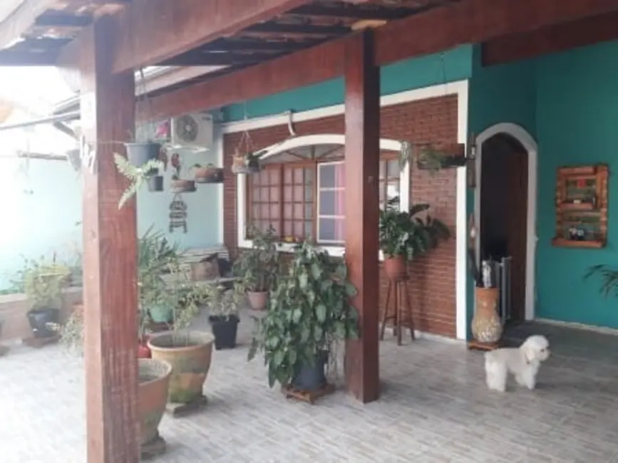 Foto 2 de Casa com 3 quartos à venda, 225m2 em Crispim, Pindamonhangaba - SP