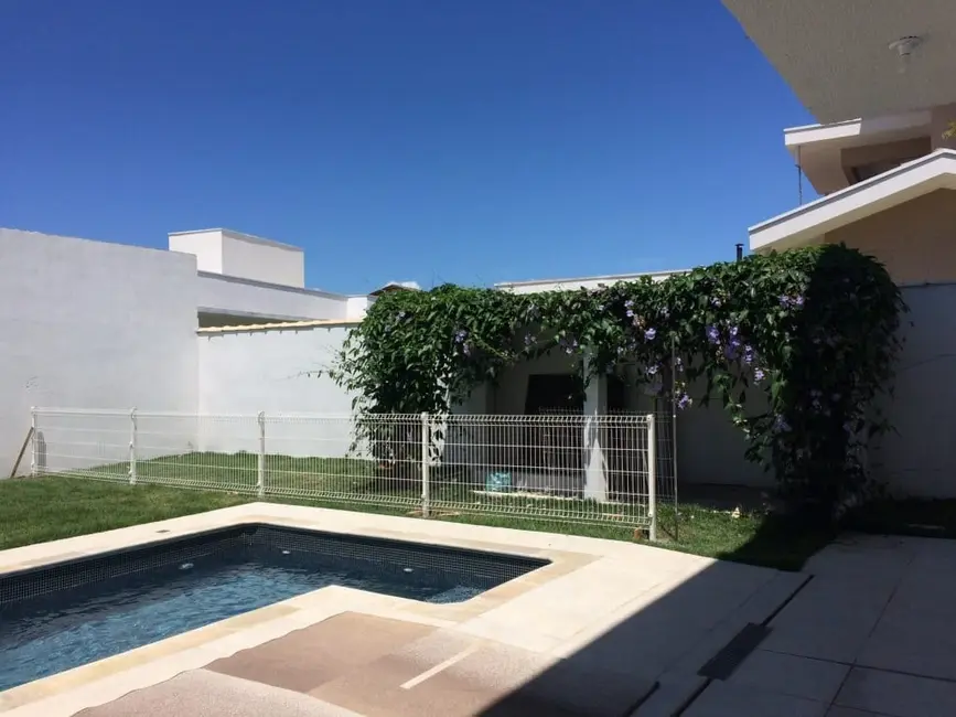 Foto 5 de Sobrado com 3 quartos à venda, 200m2 em Pindamonhangaba - SP