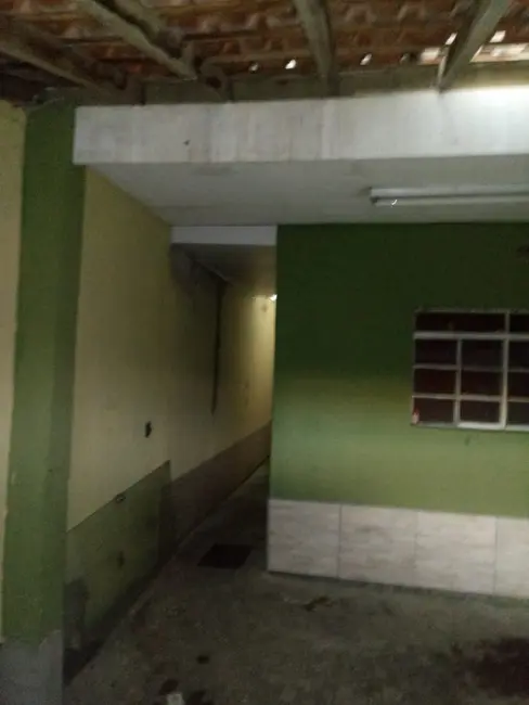 Foto 1 de Sobrado com 3 quartos à venda, 183m2 em Pindamonhangaba - SP