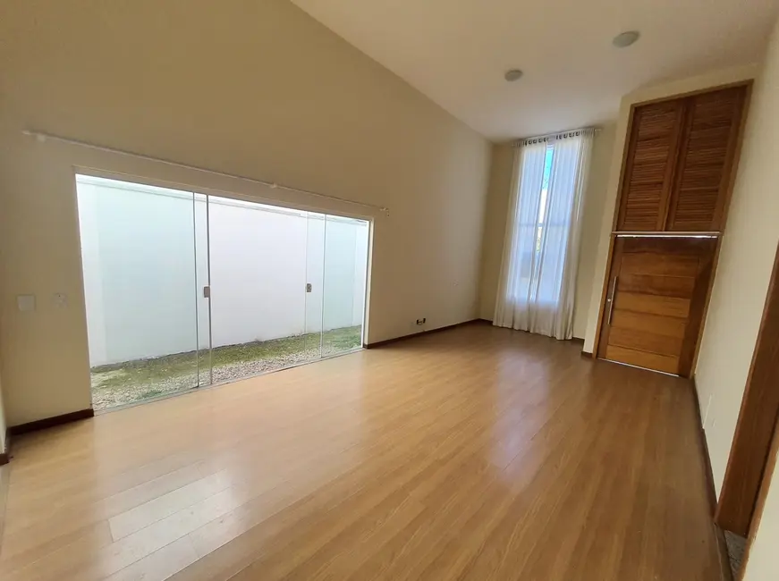 Foto 9 de Casa com 3 quartos à venda, 150m2 em Pindamonhangaba - SP