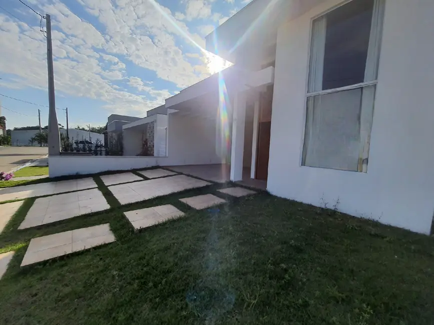 Foto 3 de Casa com 3 quartos à venda, 150m2 em Pindamonhangaba - SP